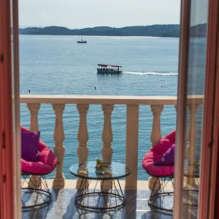 Апартаменты Marko Beachfront Seget Трогир