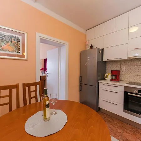 Marko Beachfront Seget Трогир