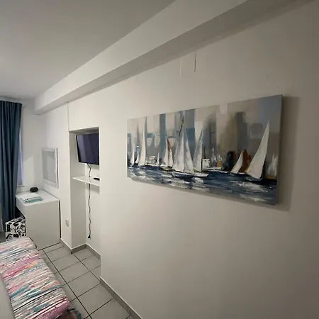Marko Beachfront Seget Apartman