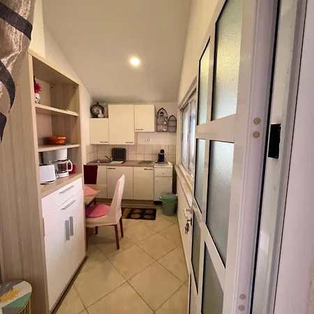 Marko Beachfront Seget Apartman Trogir
