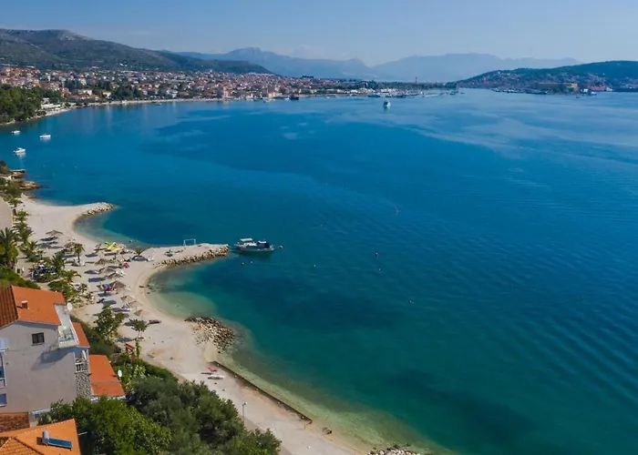 Marko Beachfront Seget * تروغير