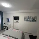 Marko Beachfront Seget Lägenhet