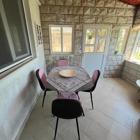 Apartment Marko Beachfront Seget Trogir